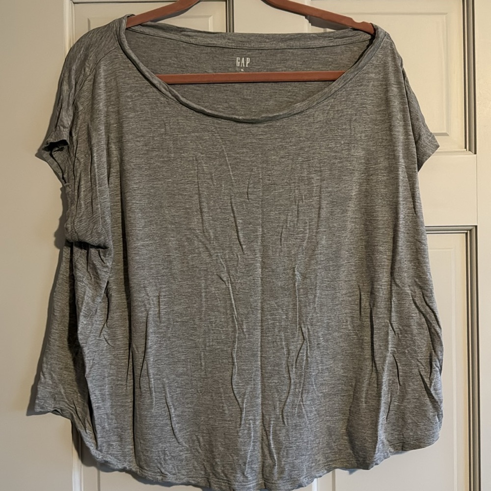 GAP Gray Cap Sleeve Top